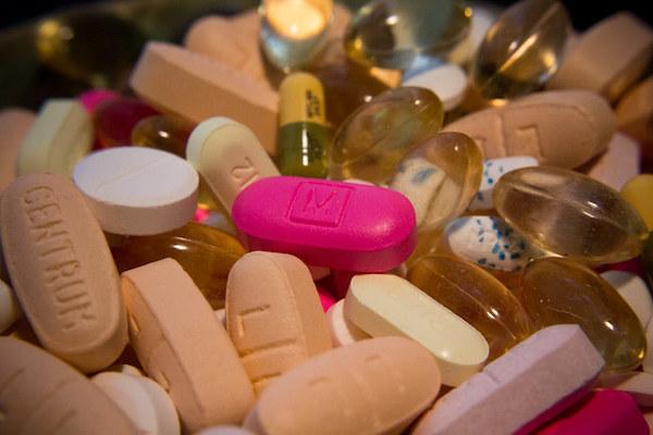 Pills, CC BY 2.0 Steven Depolo
